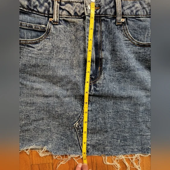 3/$10⭐ Wild Fable blue jean mini skirt, women's size 14, waist 32x Length 15 - Picture 9 of 10